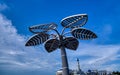 Metallic iron palm leaf-shaped electric streetlamp