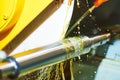 Thread cutting on polishing machine with oil lubrication