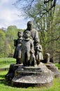 Monument Grandma with children