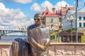 Monument to the poet Lev Oshanin on the Voznesenskaya promenade