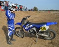 Motocross: racer prepares for departure on the route