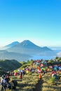 Mount Perahu is very busy, not inferior to the bustling market