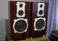 Music speakers, vintage speakers.