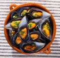 Mussels with lemon sauce is tasty dish