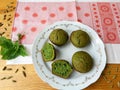 Nettles green muffins with cardamom