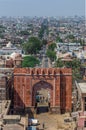 Between New Delhi and Pakistan, a desertic region famous of its castles, its colorful people, and the sophisticated stepwells