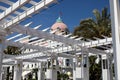 Shelter from the sun and Hotel Negresco