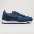 Nike Air VRTX Leather navy blue and white sneaker