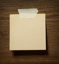 Note paper on wooden wall Royalty Free Stock Photo