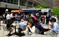 NYC: Office Workers Eating Alfresco Lunch