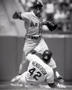 Oakland Athletics baserunner Dave Henderson