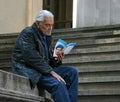 Omar Sharif reading