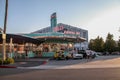 Mels DRIVE-IN, the facade modern American