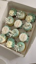 Birthday box Cupcakes green and white