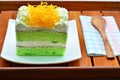 Pandan cake, fios de ovos topdressing