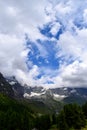 Panorama delle Alpi, Montagne, Boschi e Nuvole