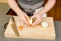 Peeling onion