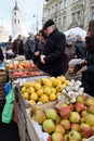 People trade fruits
