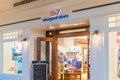 Vineyard vines store front