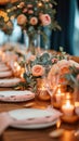 Photo Elegance in details table setting with flowers and glowing candles