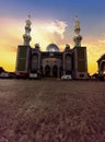 a photo of the iconic mosque of the city of samarinda