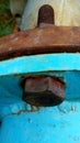 Photo of rusty flange and bolts
