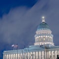 Photo Square frame Utah State Capital Building glowing against sky and clouds in Salt Lake City Royalty Free Stock Photo