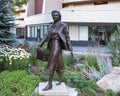 `Sidewalk Society, CEO`, a bronze sculpture by Glenna Goodacre in Avon, Colorado. Royalty Free Stock Photo