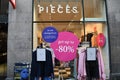 PIECES CLOSE STORE