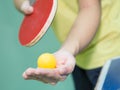 ping pong, Tabletennis in the hand