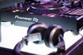 Pioneer DJ turn and head