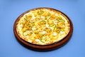 Pizza mozzarella with ervilha corn and onion rings 2