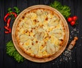 Pizza with pears and gorgonzola