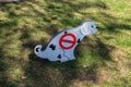 Pointer dogs are not allowed on the lawn.