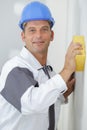 polishing plastered walls with sponge