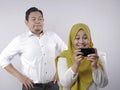 Muslim Husband Upset to See His Wife Playing Online Moblie Game