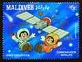 Postage stamp Maldives 1988. Morty and Ferdy talking via the Communication Satelite