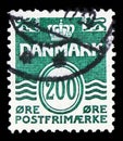 Postage stamp printed in Denmark shows Figure `wave`- type, Wavy Lines NO Hearts / LINED Background serie, circa 1983