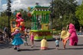 Prairie Dawn dancing girls and kids in Sesame Street Party Parade at Seaworld 1