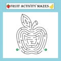Fruit maze puzzle worksheet vecteur