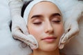 A procedure for mechanical or manual face cleansing by a beautician