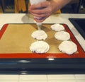 The process of cooking Pavlova cake