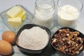Products for cooking cakes