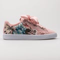 Puma Basket Heart Hyper Emblem rose sneaker