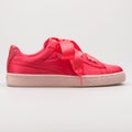 Puma Basket Heart Tween pink sneaker