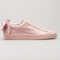 Puma Suede Bow rose and pink sneaker