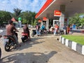 queues for refueling vehicles at Pertamina Indonesia due to the scarcity of fuel supply and high prices pertamax, pertalite