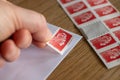 The red stamp of the Post Office, to send a priority letter, has been abolished since January 1, 2023