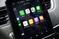 Renault ZOE multimedia system wiht Apple Carplay icons