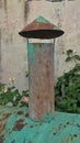 Rusty chimney - Chimenea oxidada